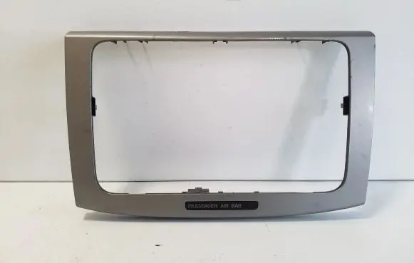 Volkswagen PASSAT B6 Radio/GPS head unit trim 3C0858069