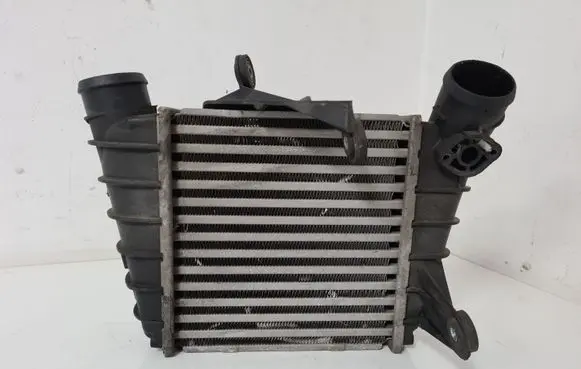 Volkswagen Polo IV 9N3 Intercooler radiator 6Q0145804A