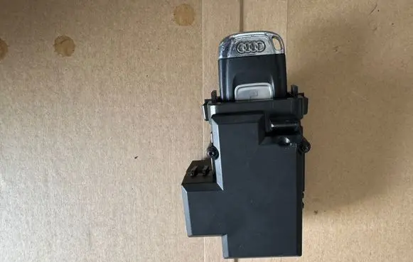 Audi A4 S4 B8 8K Ignition lock 8K0909131D 3330430102