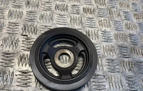 Citroen C4 I Picasso Crankshaft pulley 9654961080