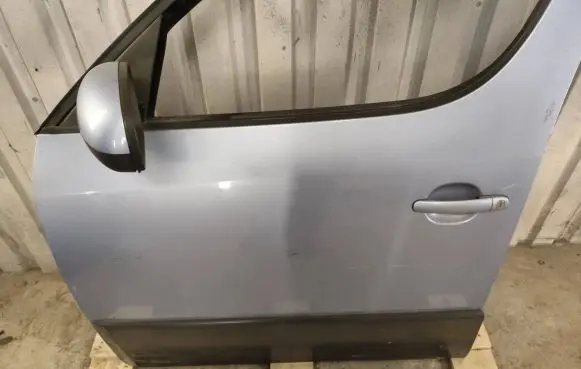 Skoda Roomster (5J) Front door