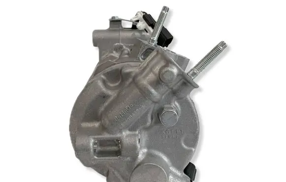Ford Mustang VI Air conditioning (A/C) compressor (pump) FR3B19D629AA