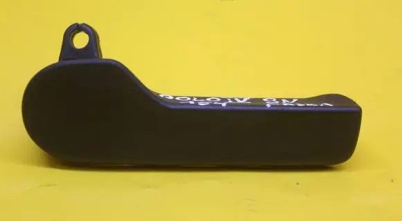Volkswagen Polo IV 9N3 Engine bonnet (hood) release handle 1J1823533C