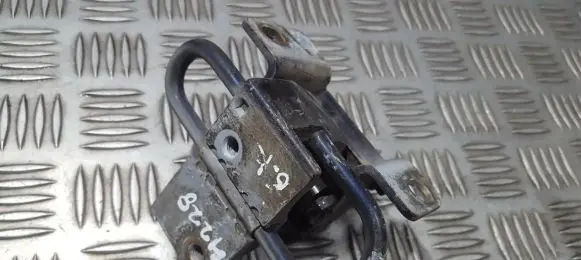 Audi A4 S4 B5 8D Rear door lower hinge 4A013341A