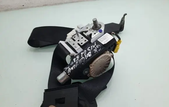 Mercedes-Benz GL X164 Third row seat belt A1648602185