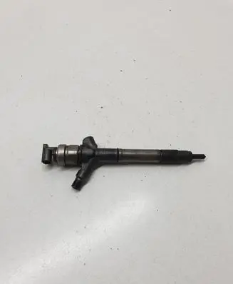 Toyota Auris 150 Fuel injector 236700R190
