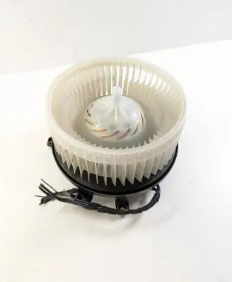 Chrysler Pacifica Heater fan/blower 16478217