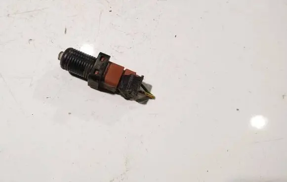 Peugeot 406 Brake pedal sensor switch