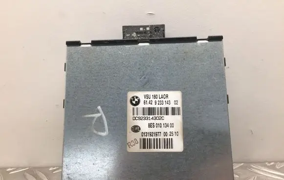 BMW 5 F10 F11 Voltage converter/converter module 9233143 61429233143 6142923314302