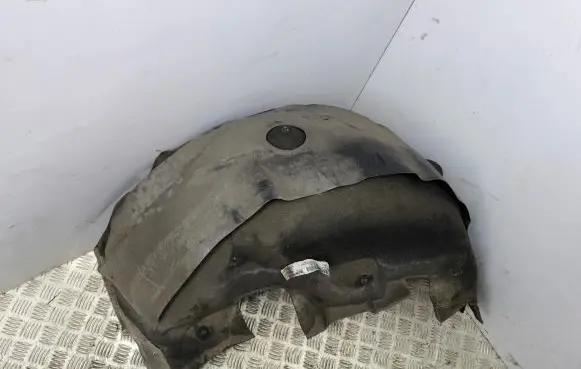 Mercedes-Benz CLS C218 X218 Rear arch fender liner splash guards A2186901530