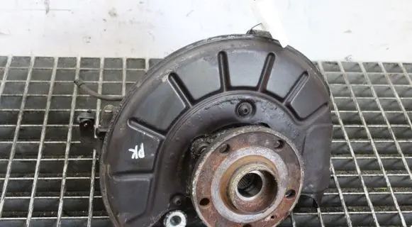 Volkswagen Sharan Front wheel hub
