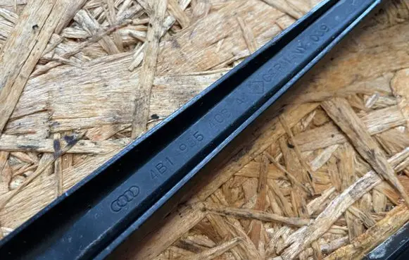 Audi A6 S6 C5 4B Front wiper blade arm 4B1955408A 4B1955407A