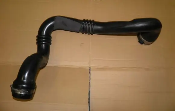 Opel Movano B Intercooler hose/pipe 144605593R