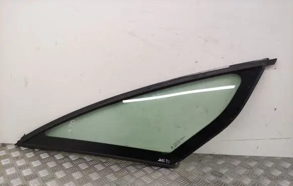 Citroen C4 I Picasso Front triangle window/glass 