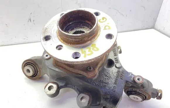 Rear wheel hub
