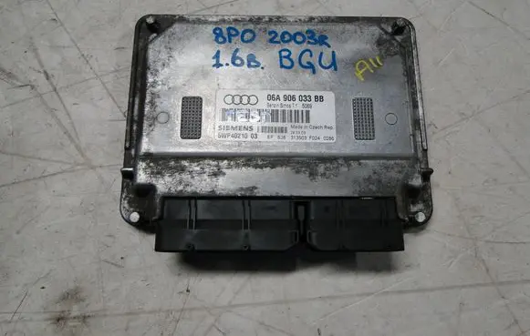 Audi A3 S3 8P Trunk lid opening control unit 06A906033B
