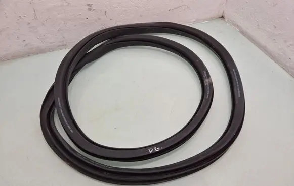 Peugeot 508 II Rear door rubber seal (on body) 9813388380