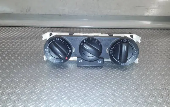 Volkswagen Polo IV 9N3 Climate control unit 6Q0820045G