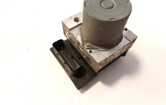 BMW 5 E60 E61 ABS Pump 6769703 0265234134 359L3030305
