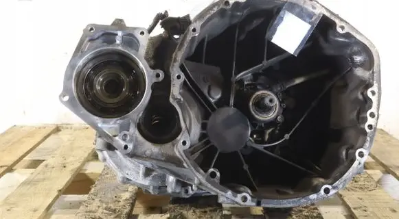 Nissan Qashqai Manual 6 speed gearbox JG71