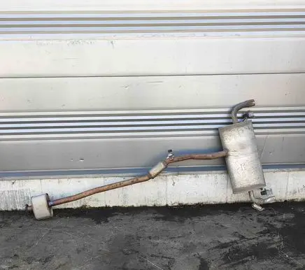 Volvo S60 Muffler/silencer 82617365 82610853
