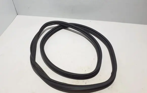 Volvo XC70 Trunk rubber seal (body) 31402823