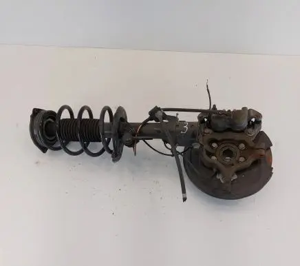Nissan Leaf II (ZE1) Front wheel hub spindle knuckle