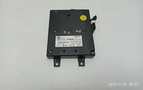 Volkswagen PASSAT B6 Bluetooth control unit module 3C0035729F