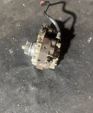Renault Megane II Fuel injection high pressure pump 0445010099 H8200385478 8200385478