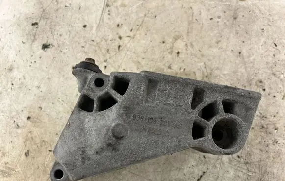 Volkswagen Transporter - Caravelle T5 Engine mounting bracket 038199207AF