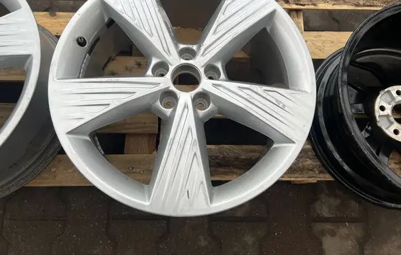Audi Q4 Sportback e-tron R19 alloy rim 89A601025B