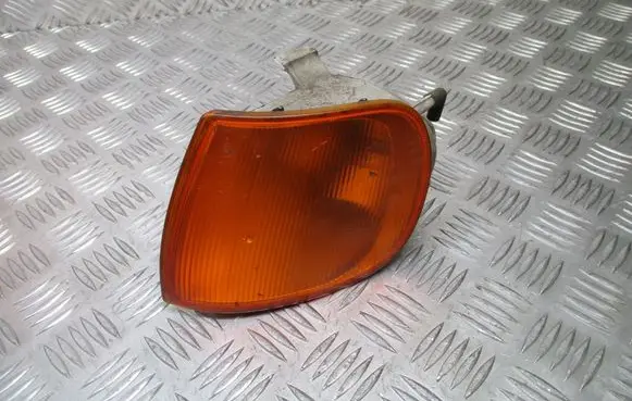 Volkswagen Polo IV 9N3 Front indicator light 