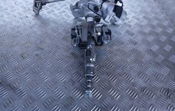 Suzuki Swift III Electric power steering pump 