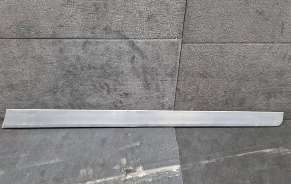 Audi A4 S4 B6 8E 8H Front door trim (molding) 8E0853960 8E08539607DL