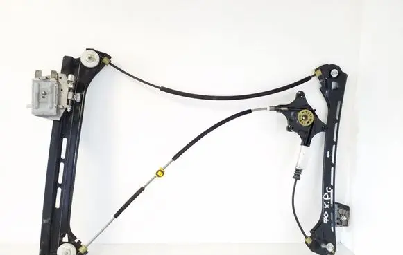Mercedes-Benz E C207 W207 Front door electric window regulator 