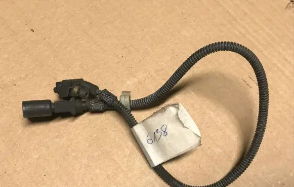 Audi A4 S4 B7 8E 8H Crankshaft position sensor 9805940