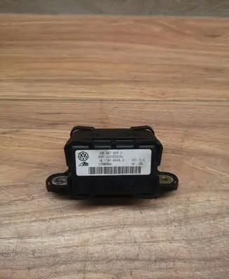 Volkswagen Golf V ESP acceleration yaw rate sensor 1K0907655D 10170103643