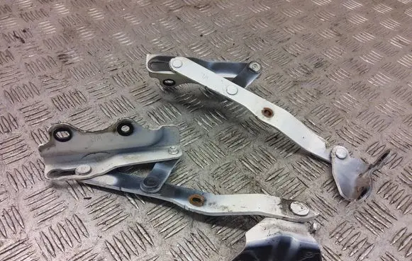 Mazda MX-5 ND Engine bonnet/hood hinges