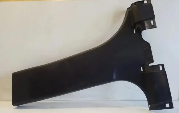 (B) pillar trim (bottom)