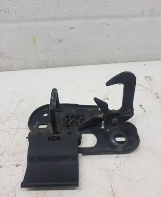 Volkswagen PASSAT CC Engine bonnet/hood lock/latch loop/hook 3C8823480A