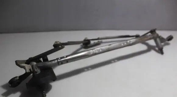 Mazda 6 Front wiper linkage 