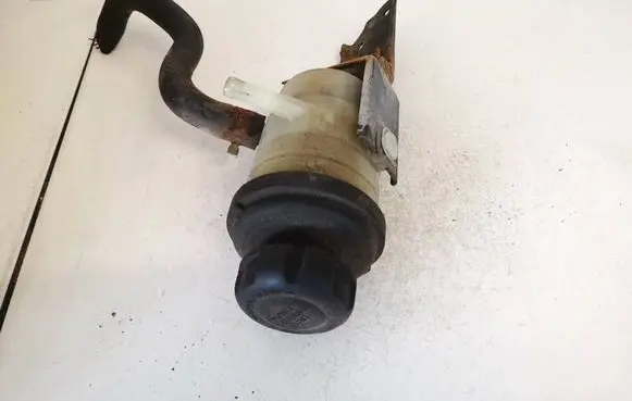 Power steering fluid tank/reservoir
