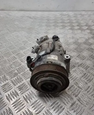 KIA Sportage Air conditioning (A/C) compressor (pump) 97701D7500