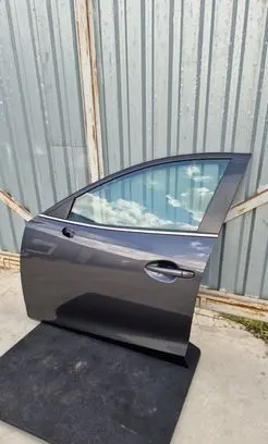 Mazda 3 II Front door B45A59010 S5267