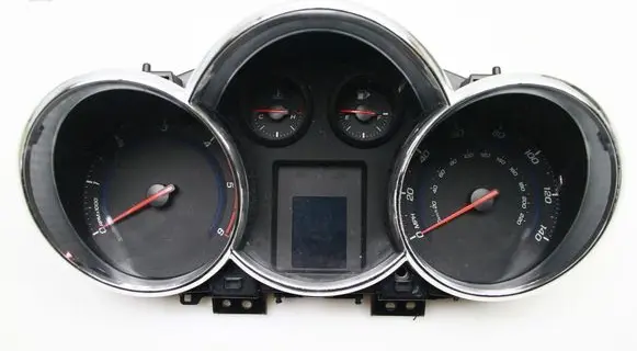 Chevrolet Cruze Speedometer (instrument cluster) 688014257