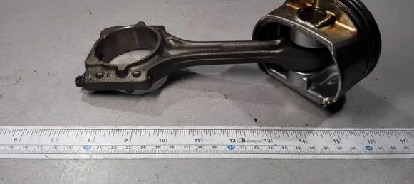 Volkswagen PASSAT B6 Piston with connecting rod