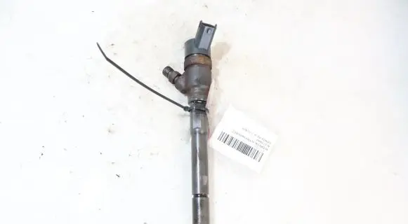 Fuel injector