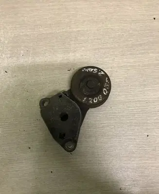 Mitsubishi L200 Generator/alternator belt tensioner