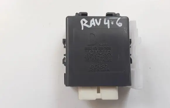 Toyota RAV 4 (XA40) Other control units/modules 8597042010
