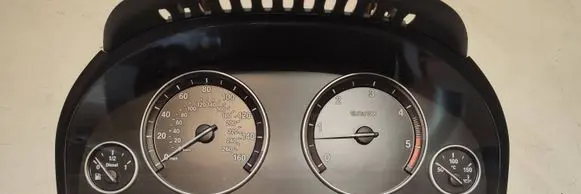 BMW 5 F10 F11 Speedometer (instrument cluster) 25811511 9227616 2059562